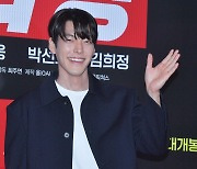 김우빈,  라방 왔어요~[포토엔HD]