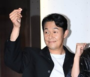 박성웅 '하트 만들어는 드릴게'[엑's HD포토]