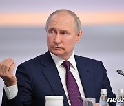 푸틴, "우크라 대반격 도중 서방장비 30% 잃어…흑해 협정 탈퇴 고려"