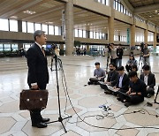 조태용 안보실장, '한·미·일 안보실장 회의' 참석 차 일본 출국