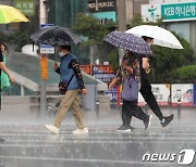 [내일날씨] 아침부터 전국 최대 40㎜…건설현장·보행자 '안전유의'(종합)