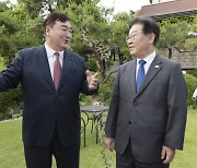 中대사 막말 논란속 민주당 의원 방중 … 국민의힘 "조공·알현 외교 자처" 비난
