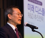 "초격차 기술로 디스플레이 1위 탈환"… 민관협의체 출범