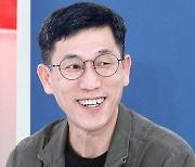 "혐오와 차별 발언" 정의당, 진중권 '당원권 2년 정지' 중징계