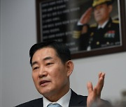 [Up close in Yeouido] Days of strategic ambiguity are over: Rep. Shin Won-sik