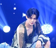 CIX 배진영,'강렬한 눈빛' [사진]