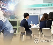 [2보] 취업자, 두달 연속 35만명대↑…제조업 취업자 5개월째 감소