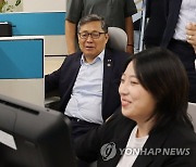 전병극 제1차관, 웹툰 업계 현장 방문