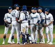 [IS 창원] 10-3으로 두산 대파...NC, 에이스 없이도 위닝 시리즈 챙겼다