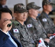 尹 화력훈련 주관한 날, 탄도미사일 도발 재개한 북한 [종합]