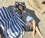 손담비, 발리서 여름 만끽…해변에 누워 행복한 미소