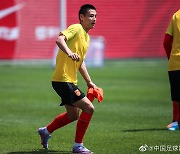 '우레이 멀티골' 무너졌던 中 축구, 부활 조짐?