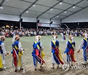 '얼쑤' 밤에도 계속되는 강릉단오제