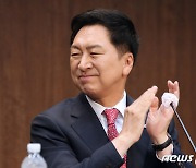 김기현 "하반기 전기·가스요금 버틸 수 있다"…사실상 동결 시사