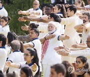 USA NEW YORK MODI YOGA UNITED NATIONS