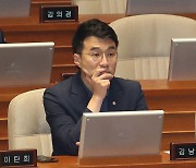 검찰, '코인 의혹' 김남국 "뇌물·공직자윤리법 위반 혐의 검토"