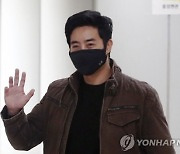 '구제역 폭행' 이근 전 대위, 검찰 송치