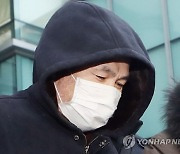 `연쇄살인` 권재찬, 사형서 무기징역으로 감형…"기획살인 단정 못해"