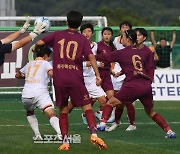 [포토]예성여고 골키퍼 송다비, 공을 향해!