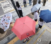 [날씨] 장마 제주서 남부·충청권 확대…내륙 더워