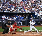 '축구 종가'에서 11만명...MLB 런던시리즈, 제대로 흥행 성공