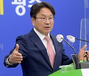 강기정 “군 공항 가져가면 1조원 지원” 전남에 제안