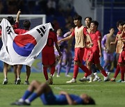 U-17 축구대표팀, 태국 꺾고 아시안컵 4강행…월드컵 본선 티켓도 확보[포토뉴스]