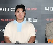 장동윤x오대환, 바디체인지 액션 스릴러 [포토엔HD]