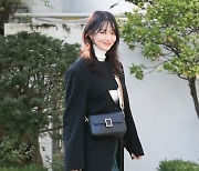 신민아, 로코퀸의 귀환? “‘손해 보기 싫어서’ 긍정 검토”