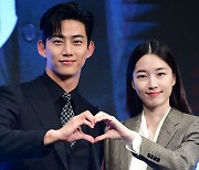 ‘가슴이 뛴다’ 옥택연·원지안 “멜로 케미 굿~’둘이 잘 노네’ 싶을 것”