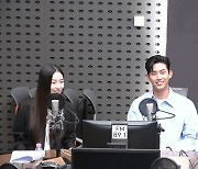 이은지, 옥택연에 고백 "폰 배경화면 해놨을 정도로 많이 좋아해" ('가요광장') [종합]