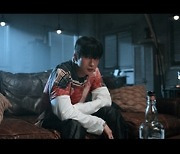 한승우, 가수 컴백 D-1…성숙美 가득 'Dive Into' MV 티저 공개