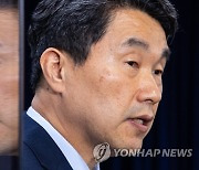 사교육 '카르텔' 근절 말하는 이주호 부총리