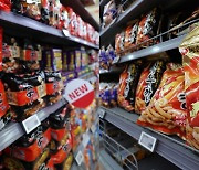 Nongshim, Samyang succumb to pressure, cut prices of products