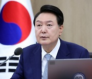 尹 “새만금 산단 투자, 현 정부 출범 후 4배 증가…세일즈외교 성과” [전문]