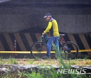 호우경보 함평서 "60대 여성 물살 휩쓸렸다" 실종 신고