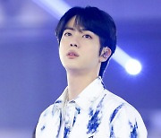 방탄소년단 진, '무대 직캠이 기대되는 아이돌' 1위