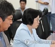 발언하는 김현 방송통신위원회 상임위원