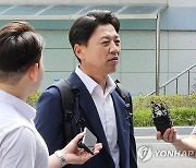 부승찬 "국방부, 권력의 개 될까 우려"…군 검찰 첫 출석