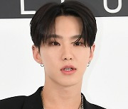 세븐틴 호시 ‘매력적인 눈빛’ [MK포토]