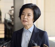 '10억 수수' 이정근 2심…사업가 진술 신빙성 다퉈