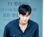 김수현,'예의 바른 인사' [사진]