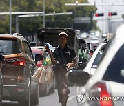 세계은행 "미얀마 경제 소폭 회복…불평등은 심화"