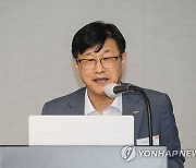 개회사 하는 이정훈 본부장