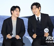 '더 문' 설경구·도경수, 보장된 브로맨스 케미 "또 함께하고파"