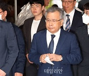 법정으로 향하는 대장동 '50억 클럽' 의혹 박영수 전 특검