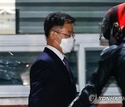 검찰, 김만배 최측근 `헬멧남` 최우향 재산 35억 동결...법원, 추징보전 인용