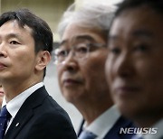 우리카드 취약계층 후원금 전달식 참석한 이복현 금융감독원장