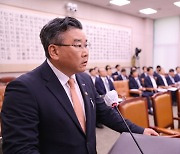 답변하는 유병호 감사원 사무총장