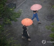 장마철 계속되는 비